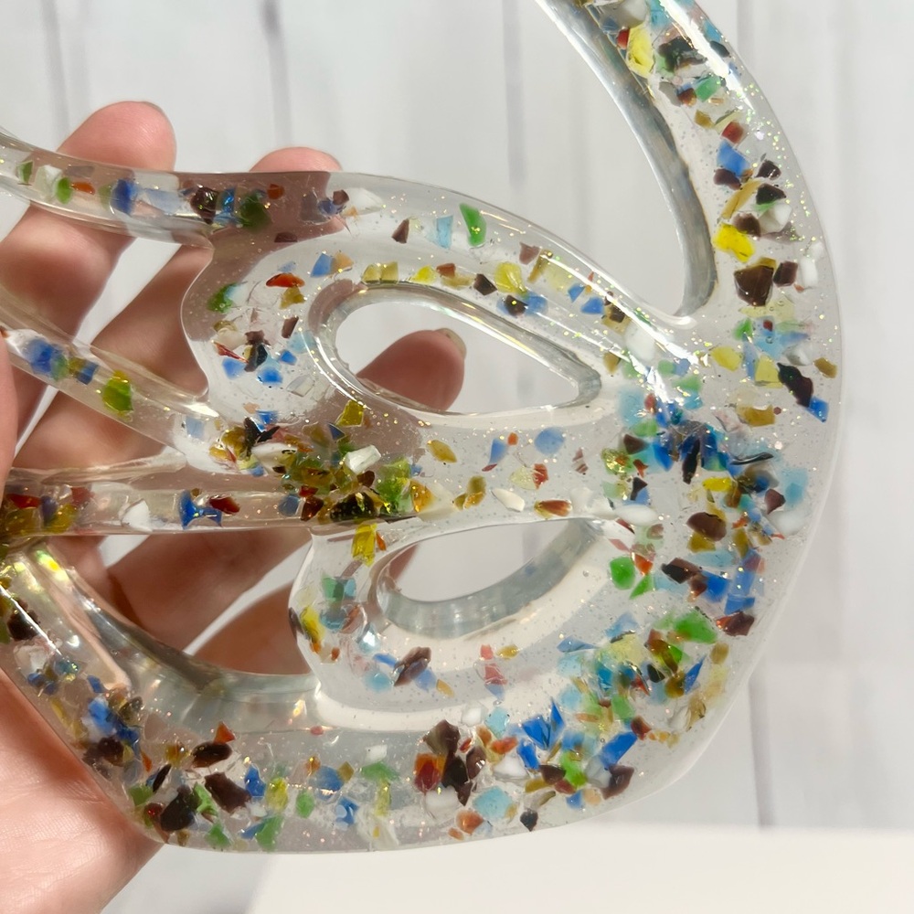 Handmade Vintage-Style Resin Swan Figurine | Colorful Inclusions & Glitter - Picture 7 of 8